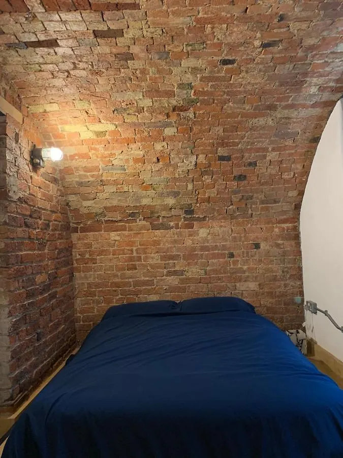 Lavish Apartment At Montpellier Gardens Челтенхам